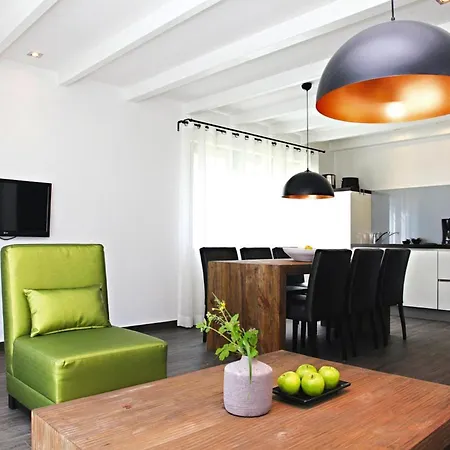 Doppelhaushaelften Im Naturresort Сasa de vacaciones *